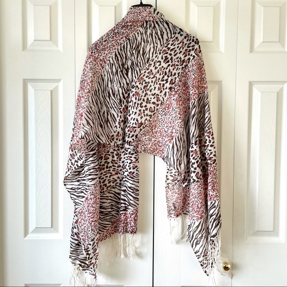 NWOT Leopard Print Scarf - Thin - Picture 4 of 7